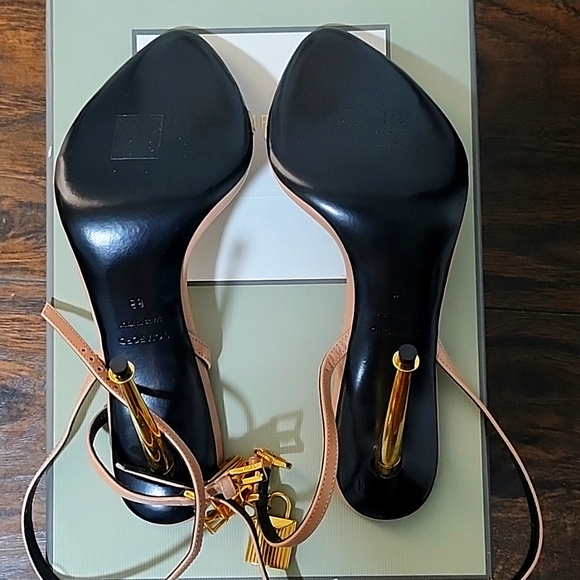 Tom Ford - Picture 4 of 4